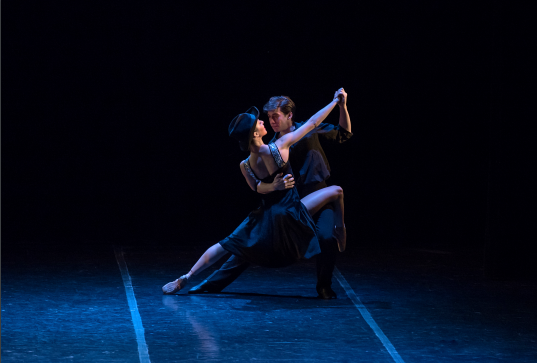 La elegancia del ballet clásico y la sensualidad del tango en un espectáculo de impacto